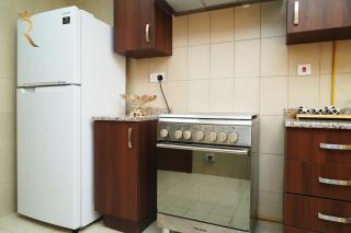 Your Serene Getaway Haven Azure Baniyas 1BR Apartment - Abu Dhabi - 3