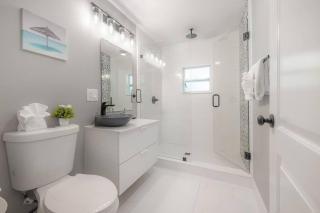 The Pearl Cottage 2b/1R with King and FAST WIFI - Tampa - 6