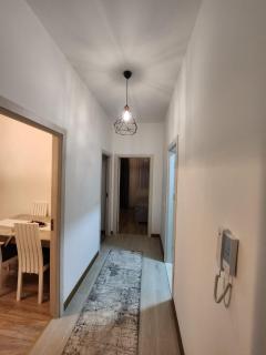 Apartment minutes away from the beach - 7