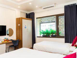 Bai Chay Panda Hotel - 1