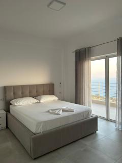 Vila Jona Palasë - 5