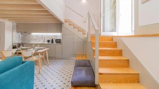 Central Stunning Duplex w/ Patio by LovelyStay - Porto - 8