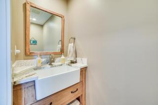 Houghton Lake Home with Private Dock and Kayaks! - 1