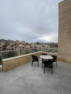 Luxurious Rooftop Appartment - Amman - 2