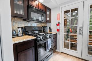 Bright Oak Cabin by Rather Be Properties - 4