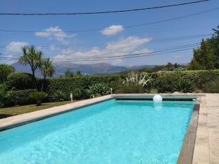 Superbe villa de charme avec piscine chauffée - 9