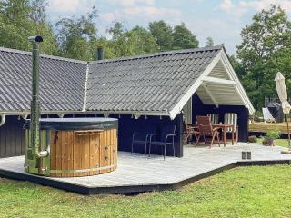 Bright Cottage with Hot Tub - By Traum Ferienwohnungen - Ebeltoft - 4