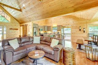 Cabin Near Blue Ridge with Fire Pit and Large Deck - Mineral Bluff - 7