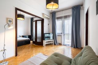 Sleek Comfort - A Blend of Style and Convenience - Bucarest - 0