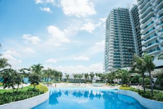 Resort Condo Unit with Stunning View - Azure North - Lagundi - 4