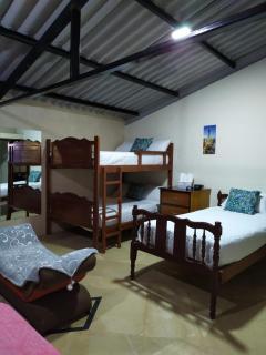 APARTAMENTO ESTUDIO - COMPLETO Y MUY BIEN UBICADO - Baños - 7