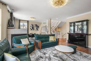 Beautiful Spacious House 2BR / 4BR in Silver Terrace - 9