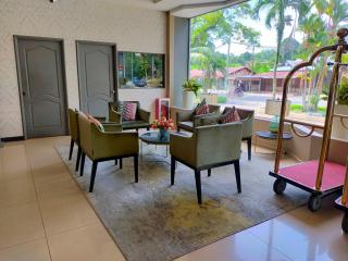 Langkawi Seaview Hotel - Kuah - 6