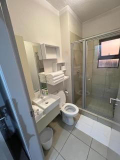 Big Dreams Luxury Suites - Sandton - 8