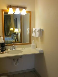 Silver Saddle Motel - 3