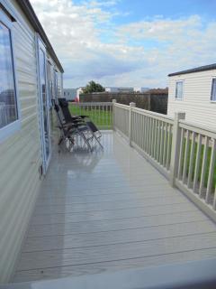 Kingfisher : Seabreeze:- 6 Berth, Enclosed veranda, Close to site shop - Ingoldmells - 6