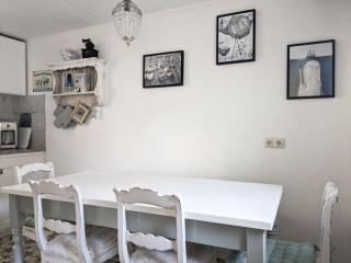 Kleine Villa - ganzes Stadthäuschen für Gruppen Familien oder nur zu Zweit - 2