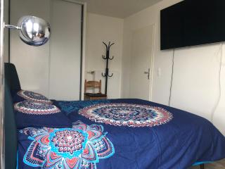 Grande chambre 14 m2 avec salle de bain privative à Nanterre Préfecture proche La Défense Aréna Campus SNCF et Paris - Nanterre - 2