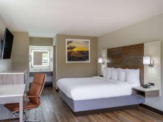 Days Inn by Wyndham Clemson - 5