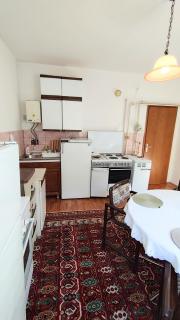 Digital nomad,iconic Milenium cross,comfy apartment,the foot of mount Vodno,16 min by walk to center - 8
