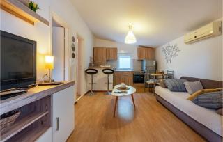 Gorgeous Apartment In Vir With Kitchen - Vir - 6