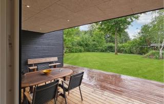 Stunning Home In Fårvang With Wifi - 2