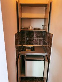 Peaceful, Cosy Tivat Guesthouse - 4