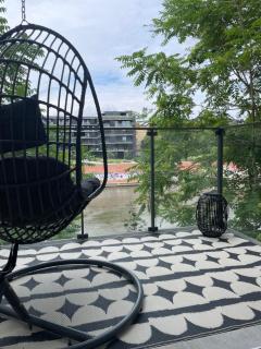 Przy Bulwarze - By The River - 1