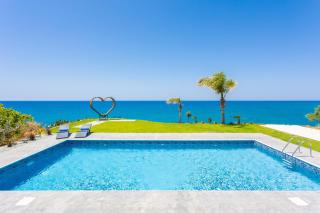 Villa Beach Heaven - Pomos - 9