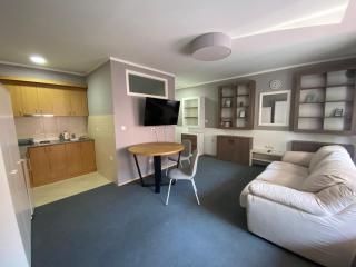HS1 Apartment - 1