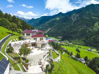 B&B Das Land-Palais - PRIVATE Mountain Hideaway - Selva dei Molini - 0