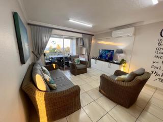 196 Laguna La Crete - Uvongo Beach - 3