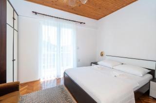Apartments and Room Kate - Tisno - 3