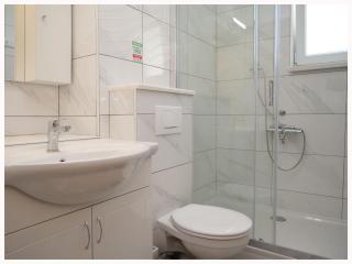 House Luketini dvori - 1