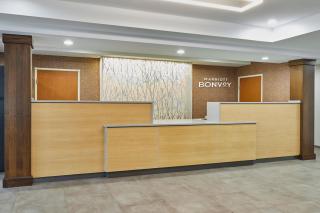 Fairfield Inn & Suites Burlington - Burlington - 5