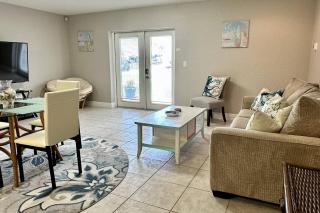 Sea Forever Cottage Flagler Beach Walk To The Beach Pet Friendly - Beverly Beach - 8