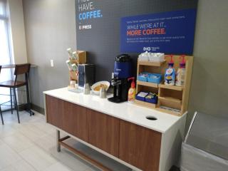 Holiday Inn Express Hotel & Suites Albuquerque Midtown by IHG - Albuquerque - 4