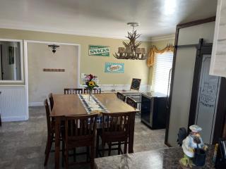 Peaceful & Cozy 3 bedroom Ranch-Home w/Fireplace - 1