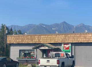 Glacier View Inn - 6