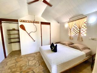 Poe Guesthouse - Avatoru - 0