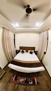 Hotel Govindam Elite - Juhi Bari - 7