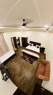 Hotel Govindam Elite - Juhi Bari - 8