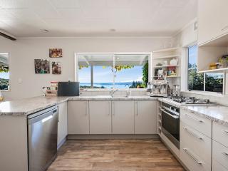 Pukawa Country Lodge - Pukawa Bay Holiday Home - Tokaanu - 4