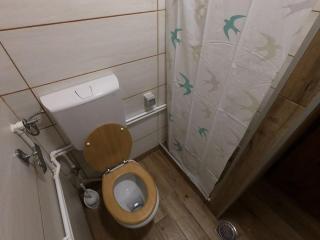 Holiday House - 4
