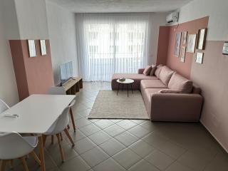 Lulu Suites - Coral - 9