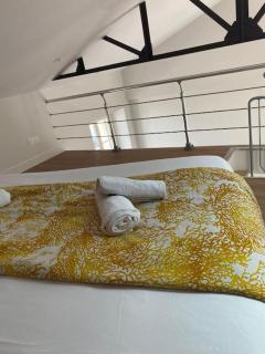 Duplex type Loft centre ville * clim * WIFI * Haut de gamme * - Angulema - 5