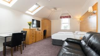 Teddington Lodge - Teddington - 1