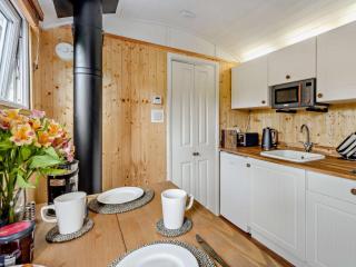 Wild Valley Bunkhouse - Llanrhaeadr-ym-Mochnant - 1