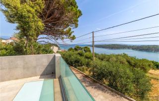 Stunning Apartment In Rab With Kitchen - Rab - 3
