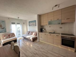 Apartment Veronika - Okrug Gornji - 1